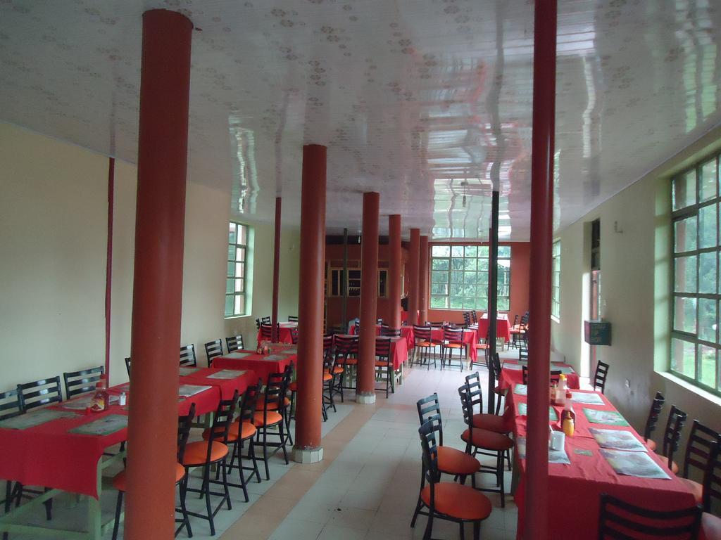 Ololaimutiek 犀牛旅游营地旅馆酒店 外观 照片