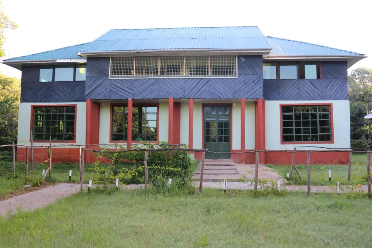 Ololaimutiek 犀牛旅游营地旅馆酒店 外观 照片